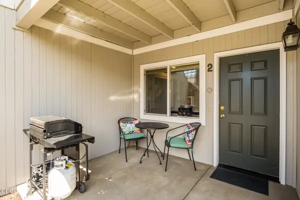 1527 NW Juniper Street #APT 2, Bend, OR 97703