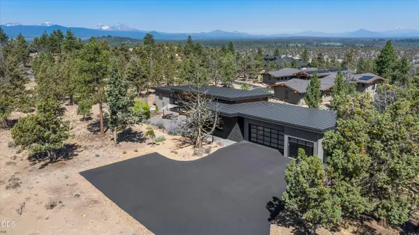 1489 NW Puccoon Court, Bend, OR 97703