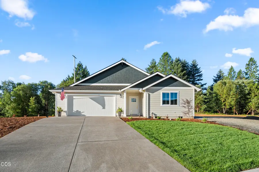 1107 Cascade Loop, Cave Junction, OR 97523 - #2