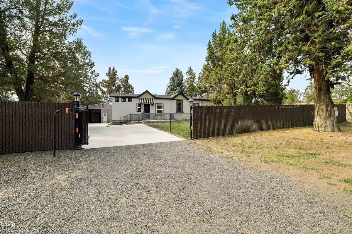 20007 Beaver Lane, Bend, OR 97703 - #1