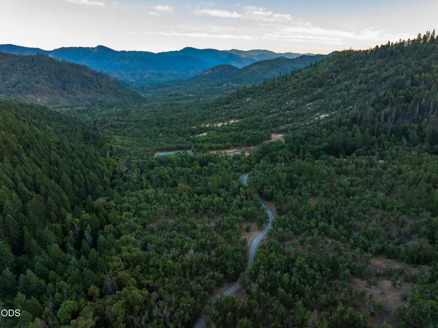 2659 Foots Creek L Fork Road, Gold Hill, OR 97525 - #3