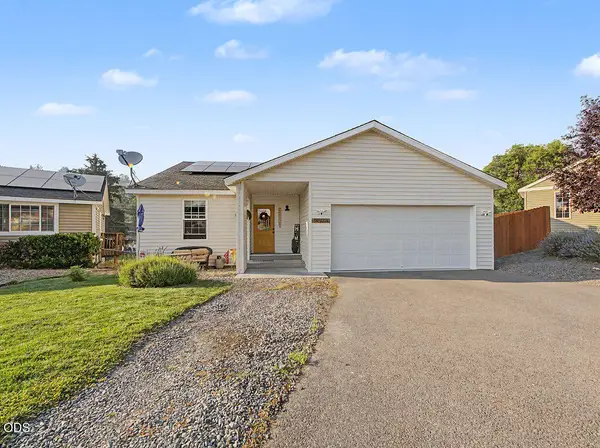 2348 James Martin Court, Klamath Falls, OR 97601