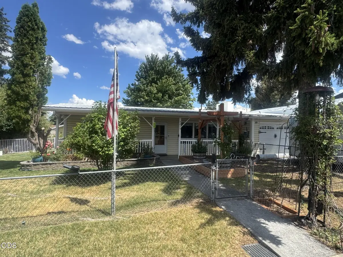 5215 Summit Street, Klamath Falls, OR 97603 - #1