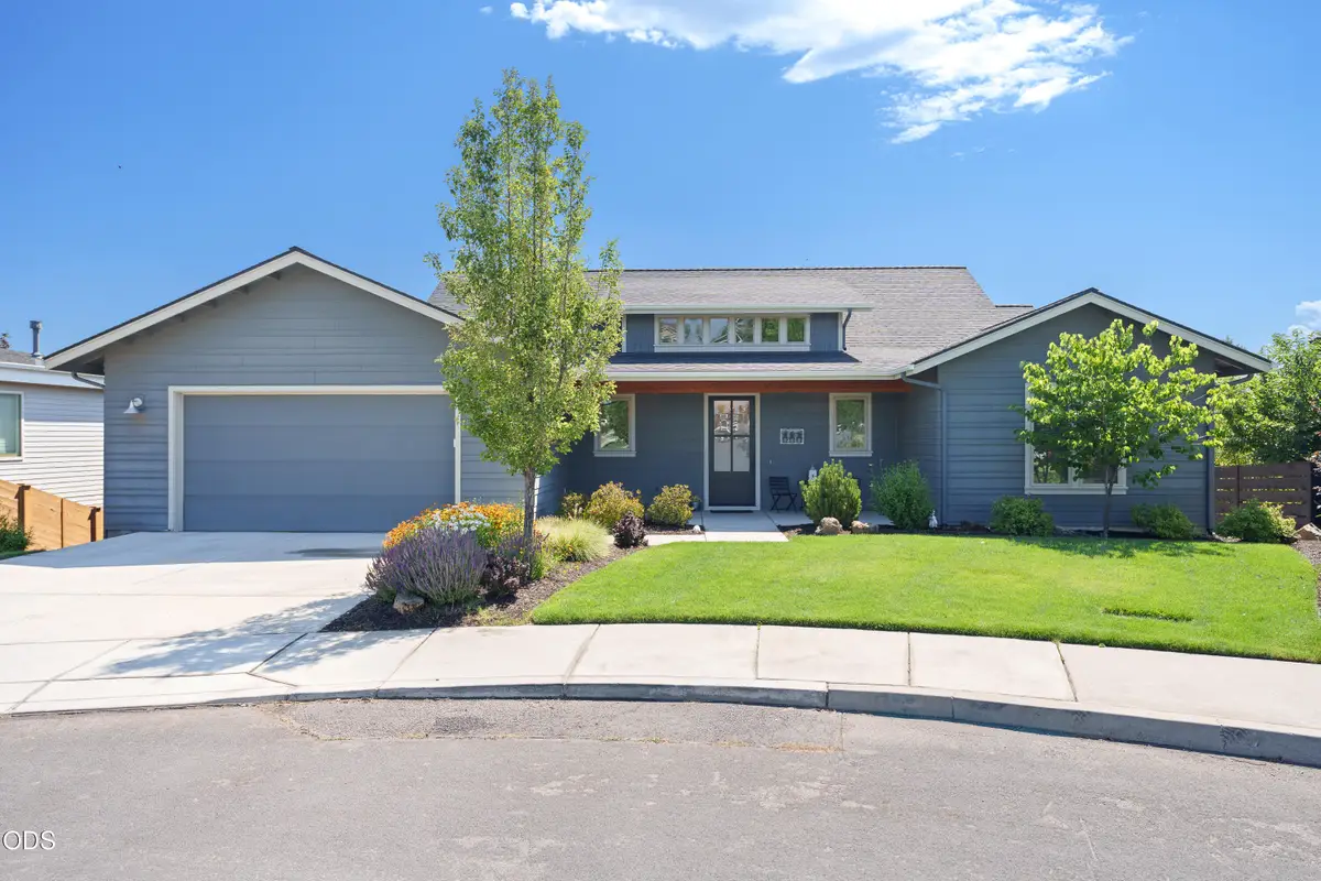 63137 Iner Loop, Bend, OR 97701 - #1