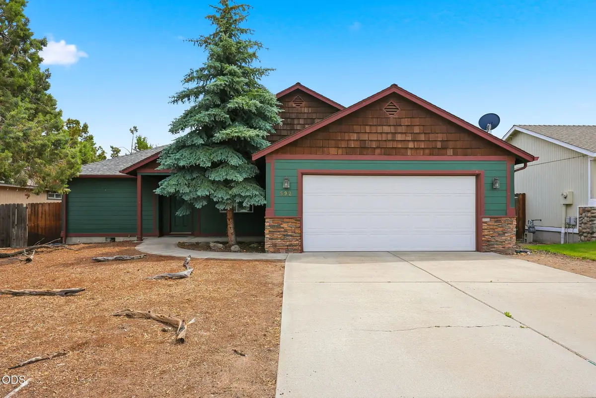 592 NE Redwood Avenue, Redmond, OR 97756 - #1