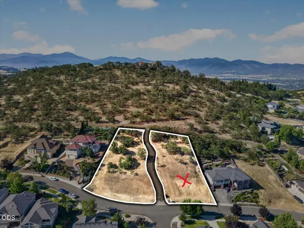4646 Hathaway Drive, Medford, OR 97504