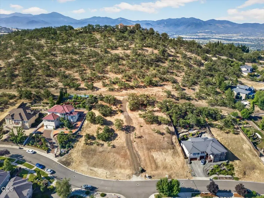 4646 & 4662 Hathaway, Medford, OR 97504 - #3