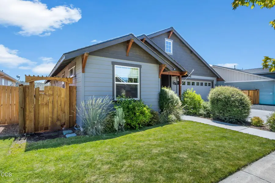 680 NE Trestle Street, Prineville, OR 97754 - #3