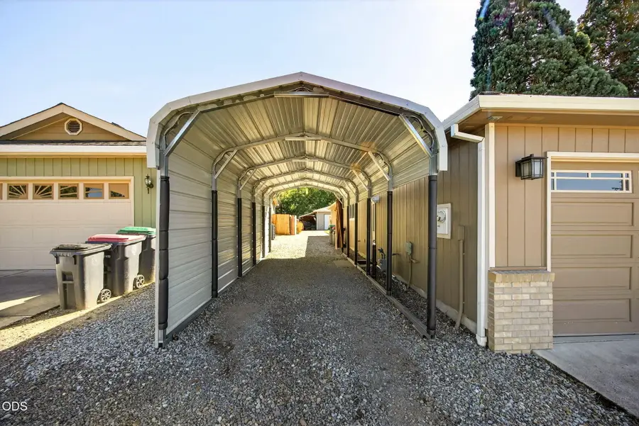 848 Forest Glen Drive, Central Point, OR 97502 - #3