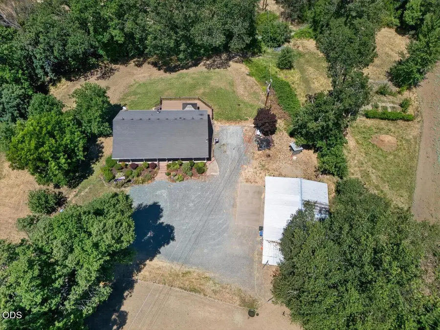 1943 Wards Creek Road, Rogue River, OR 97537 - #2