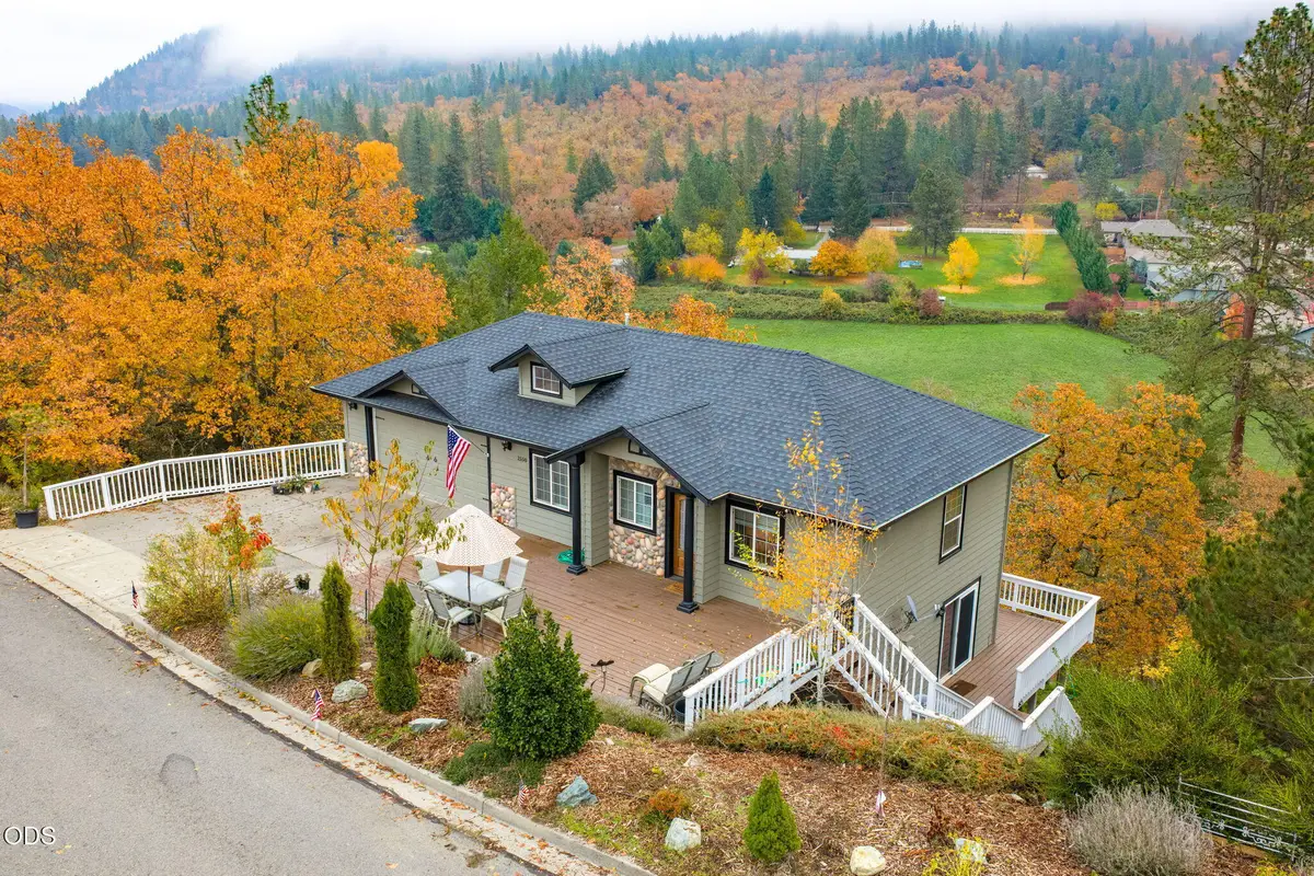 1550 Panoramic Loop, Grants Pass, OR 97527 - #1