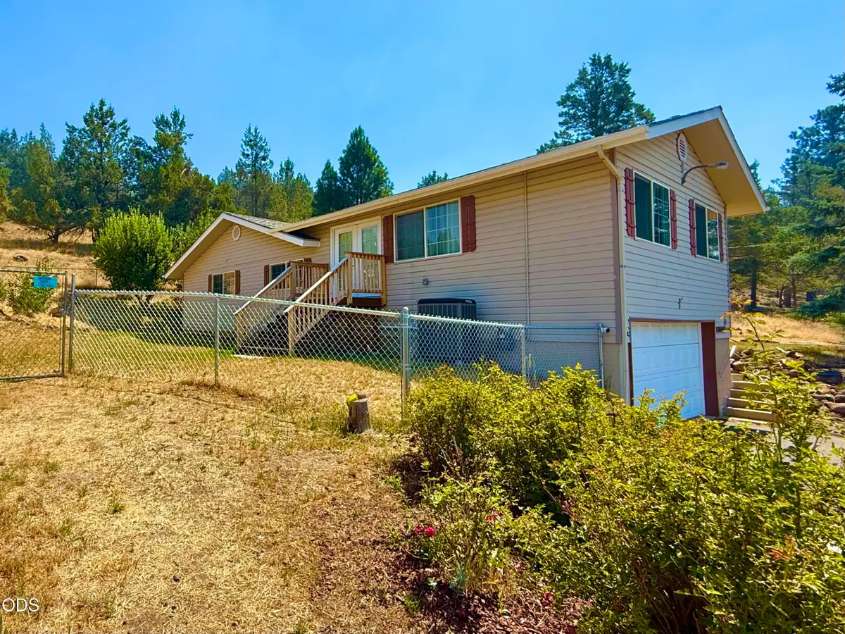 14413 Highway 66, Klamath Falls, OR 97601 - #1