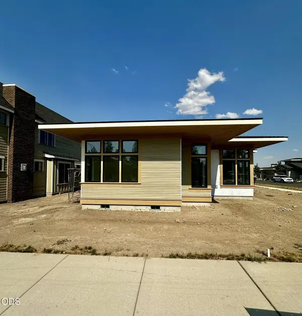 1101 NW Kendrick Place #Lot 294, Bend, OR 97703