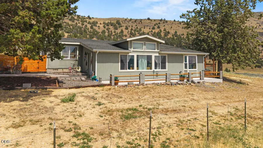 11453 Hill Road, Klamath Falls, OR 97603 - #2