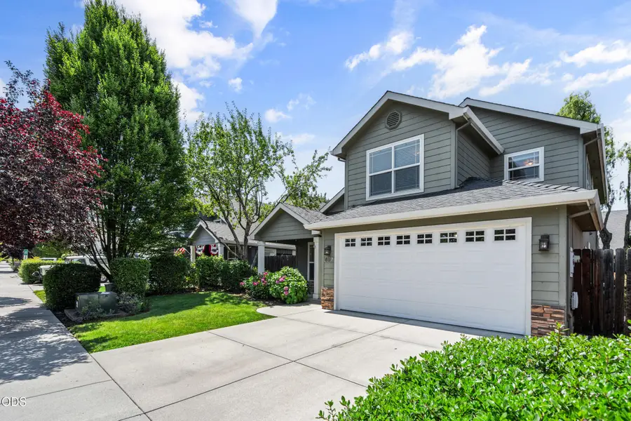657 Spring Valley Drive, Medford, OR 97501 - #3