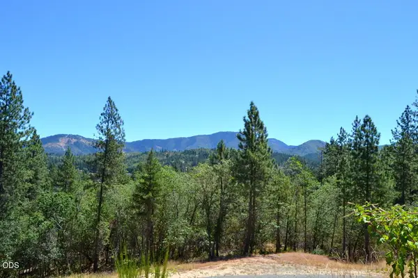 2030 Sylvan Drive, Grants Pass, OR 97527