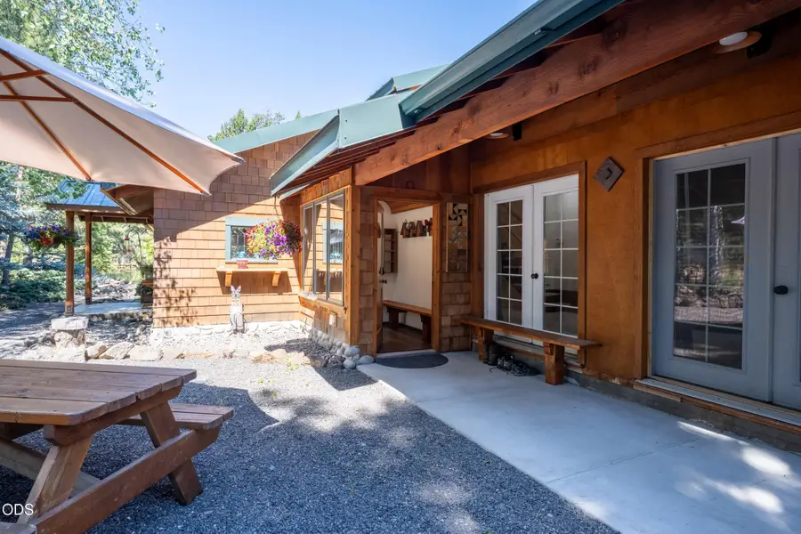 54440 Huntington Road, Bend, OR 97707 - #2