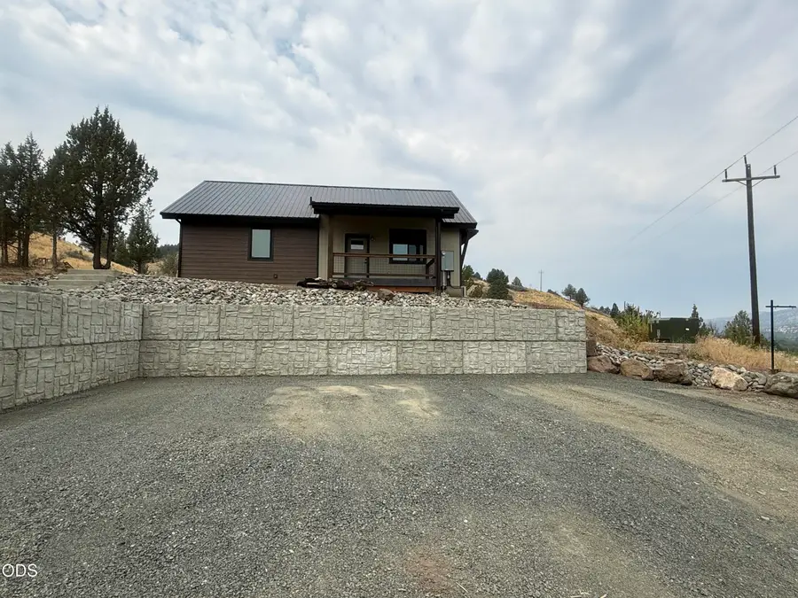 140 SE Bunchgrass Road, John Day, OR 97845 - #2