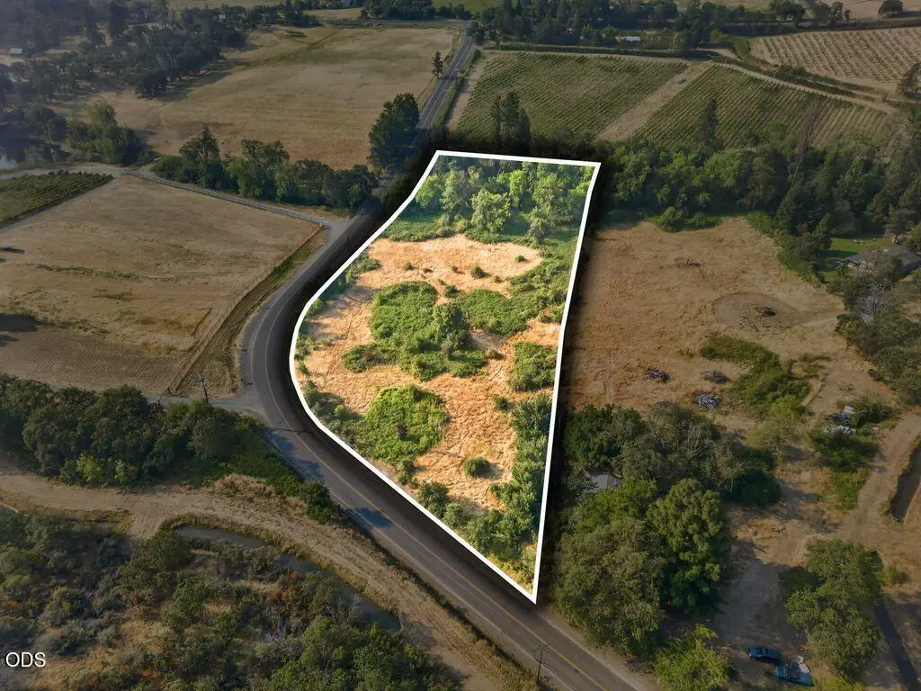 3545 Pioneer Road, Medford, OR 97501 - #1