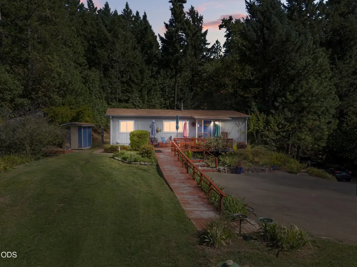 6918 Redwood Highway, Grants Pass, OR 97527 - #1