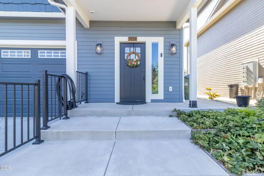 2024 SW Family Lane, Grants Pass, OR 97527 - #2