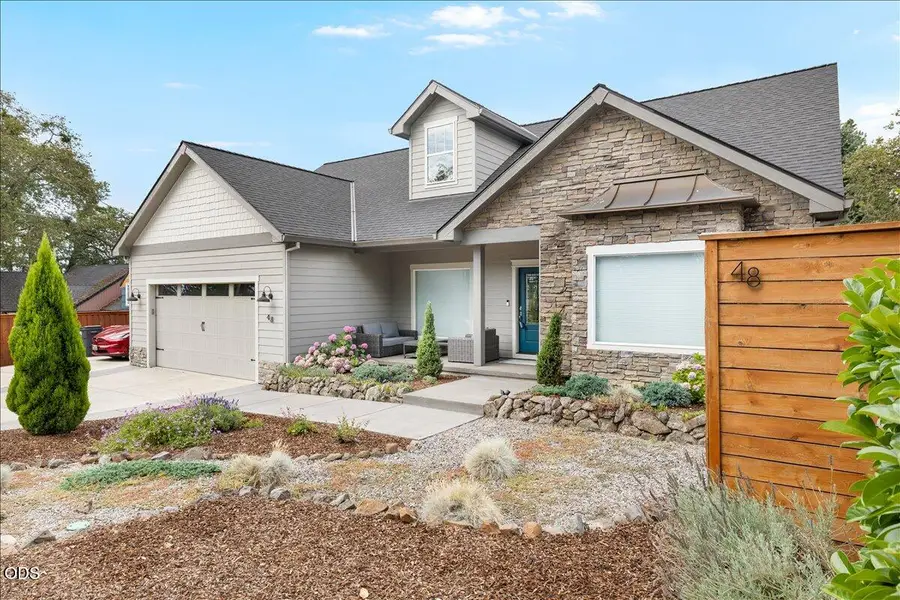 48 Black Oak Drive, Medford, OR 97504 - #3
