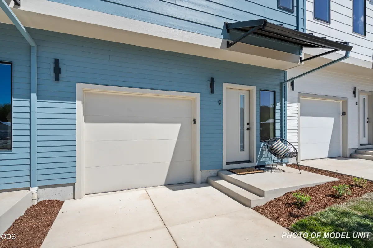 2032 Sunset Drive #10, Medford, OR 97501 - #1
