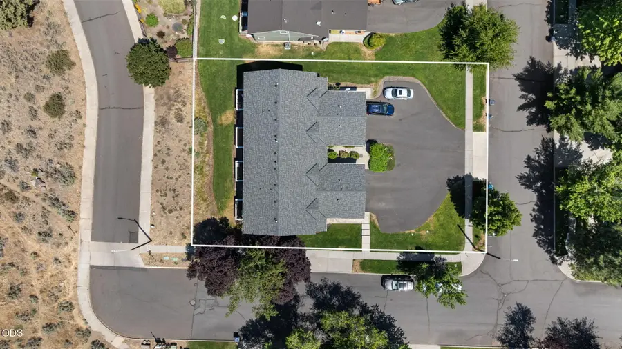 1926 NE Sams Loop, Bend, OR 97701 - #2