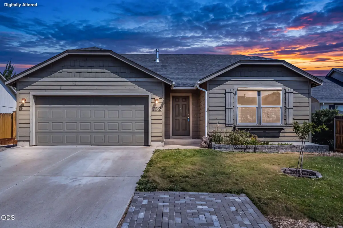 252 SW 33rd Drive, Redmond, OR 97756 - #1