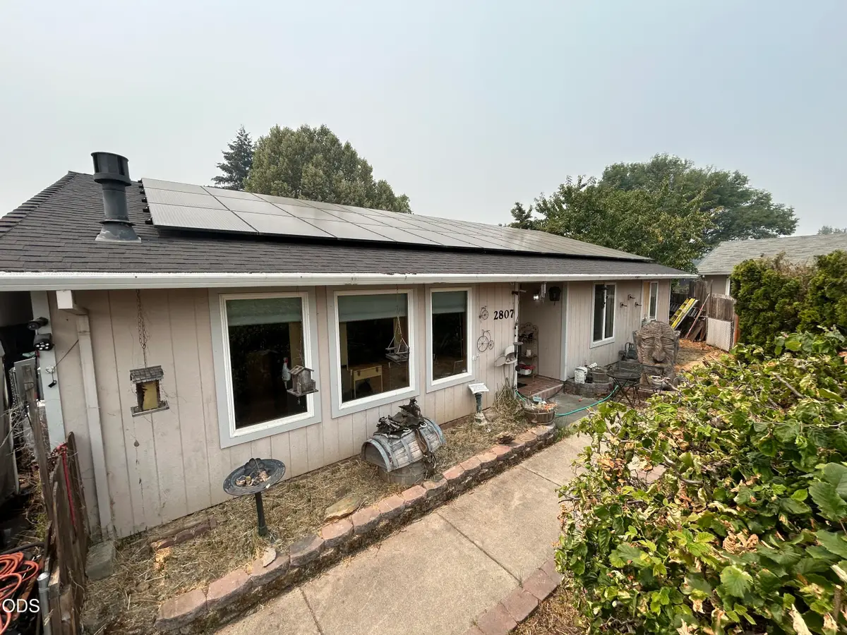 2807 Hammer Court, Medford, OR 97501 - #1