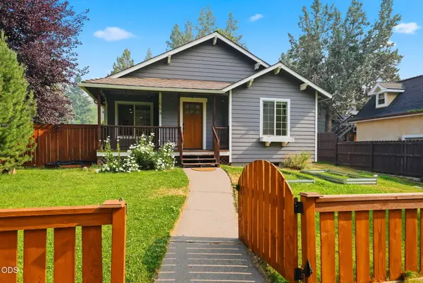 1564 NW Elgin Avenue, Bend, OR 97703