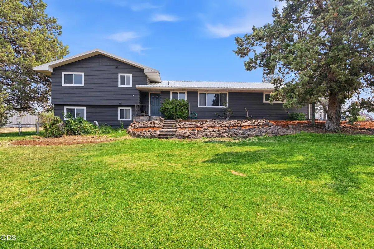 304 SE Crestview Lane, Madras, OR 97741 - #1