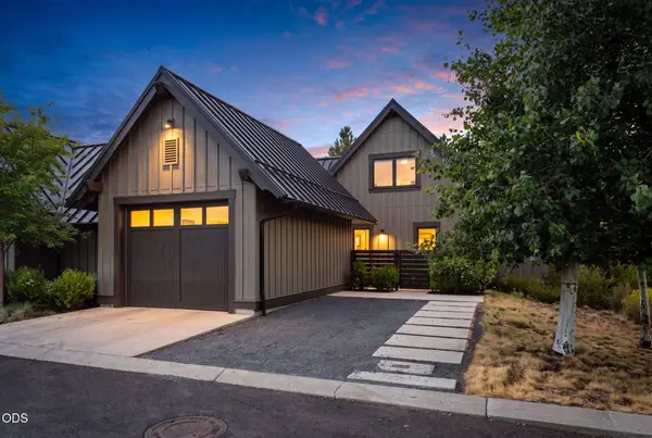 19374 Bonney Lane, Bend, OR 97702