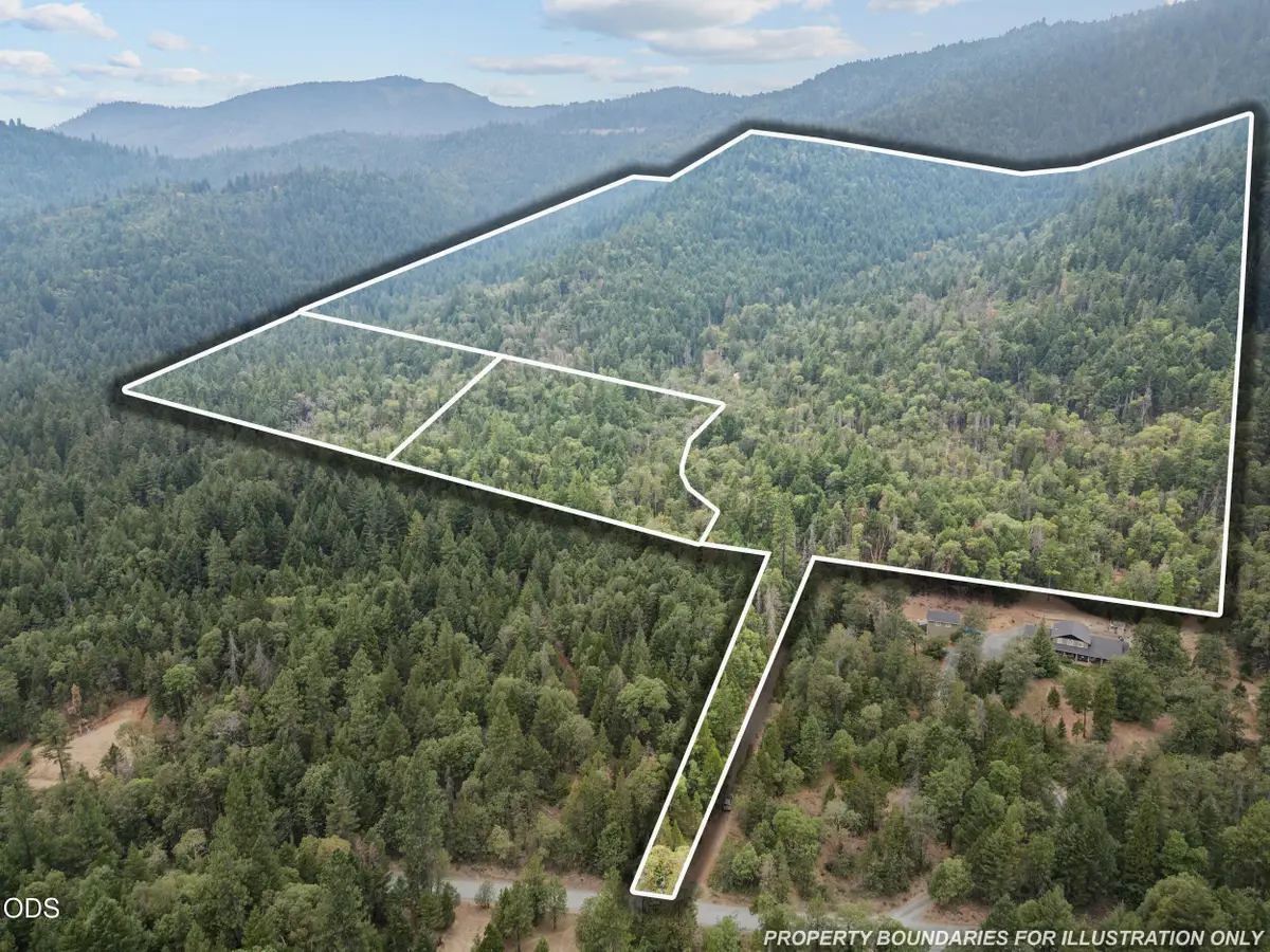 9433 W Evans Creek Road, Rogue River, OR 97537 - #1