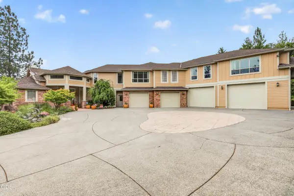 4459 Old Stage Road, Central Point, OR 97502