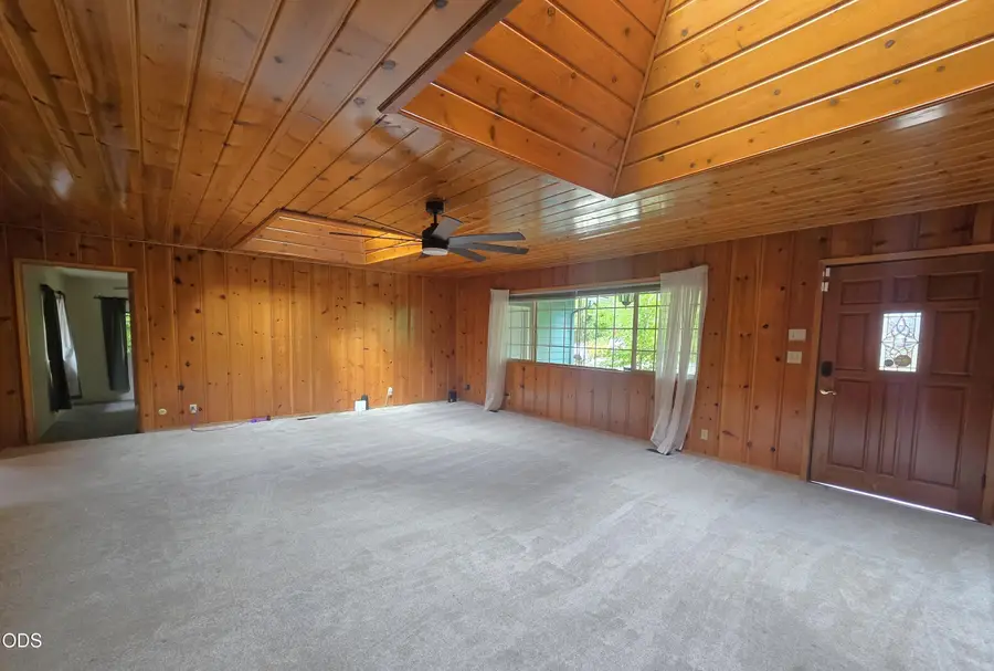 533 NW Midland Avenue, Grants Pass, OR 97526 - #3