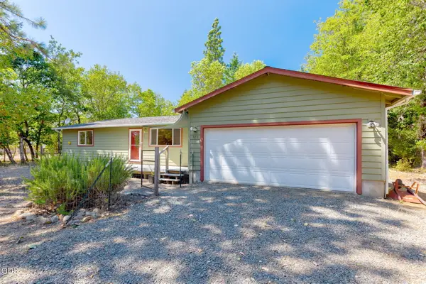 560 Schumacher Street, Cave Junction, OR 97523