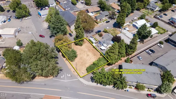 202 Arbor Street, Rogue River, OR 97537