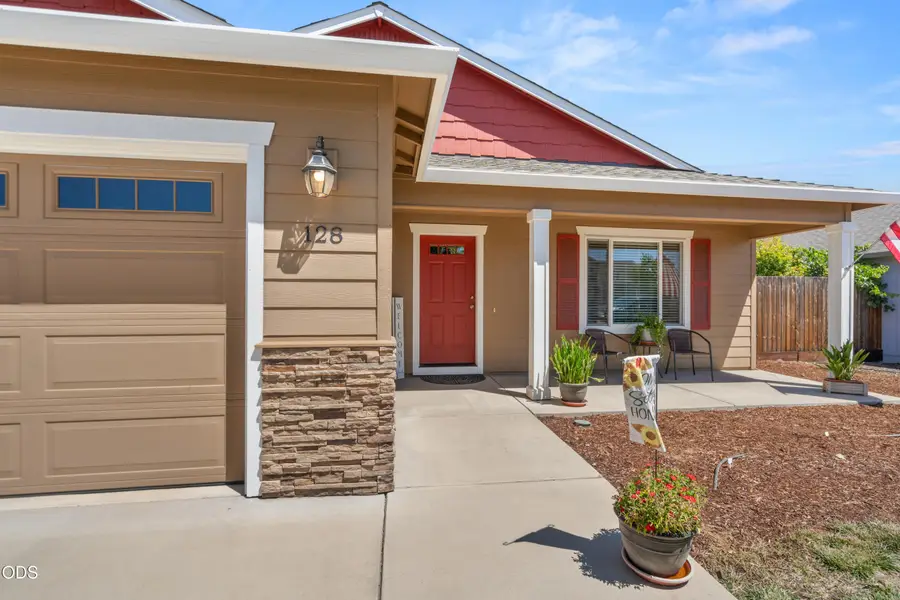 128 Cedric Court, Eagle Point, OR 97524 - #3
