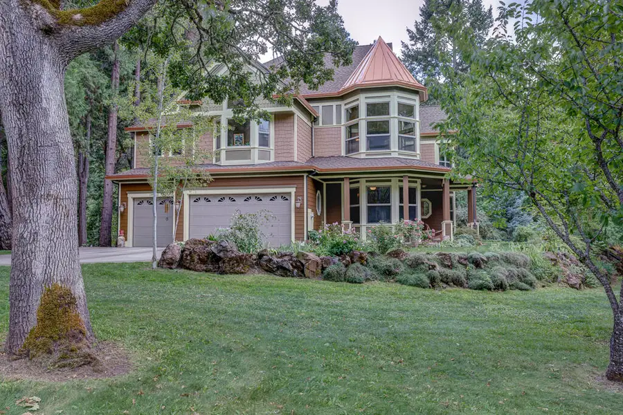 9530 S F Little Butte Road, Eagle Point, OR 97524 - #2
