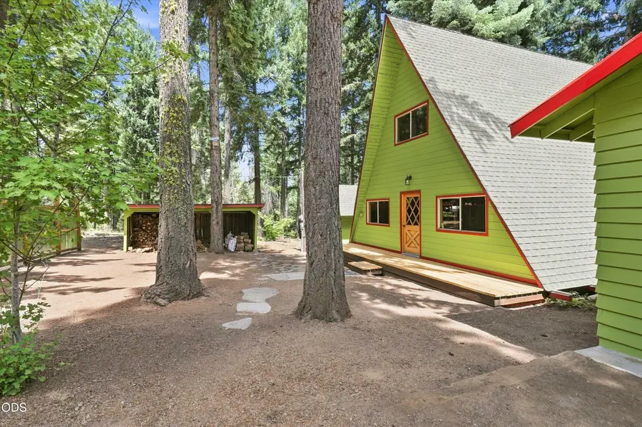 22837 Elm Street, Klamath Falls, OR 97601 - #2
