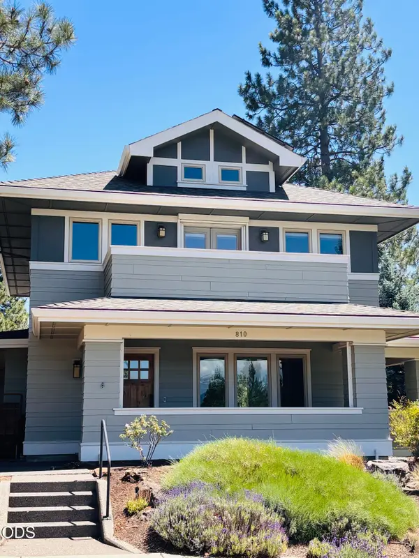 810 NW John Fremont Street, Bend, OR 97703