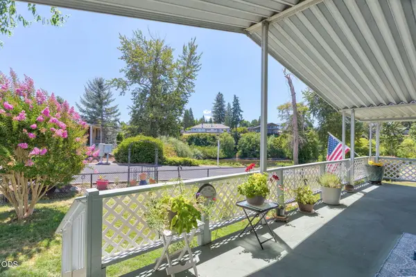 411 Currie Lane, Grants Pass, OR 97526
