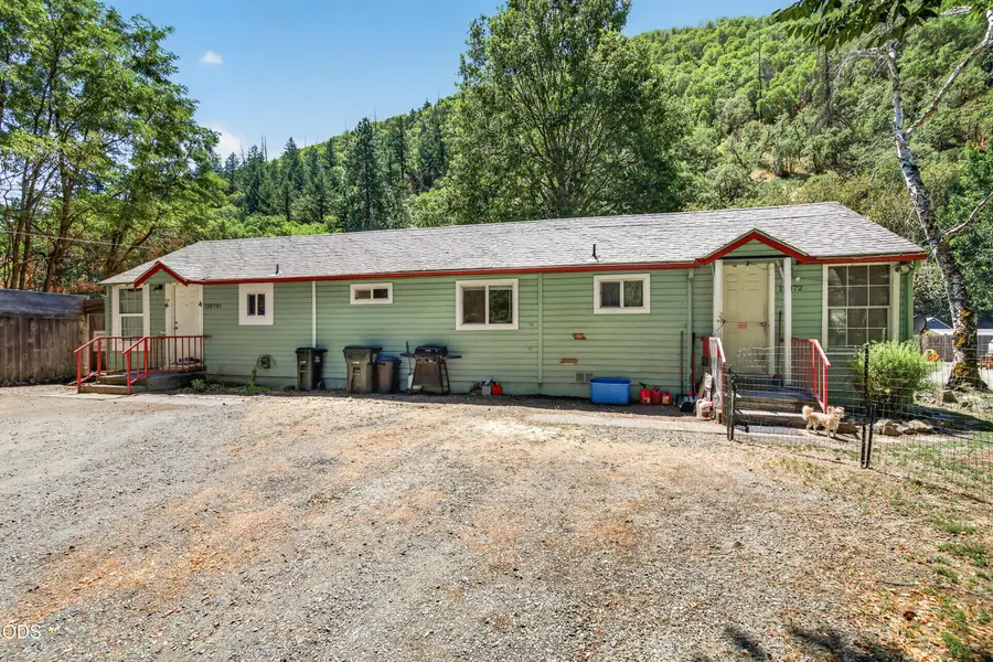 12071 Old Stage Road, Gold Hill, OR 97525 - #2