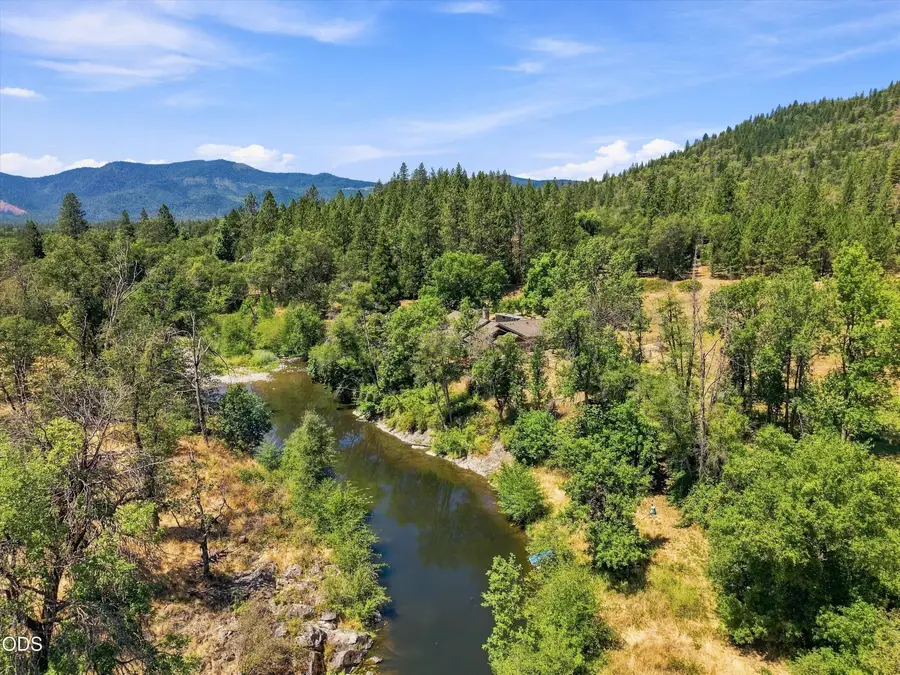 10128 E Evans Creek Road, Rogue River, OR 97537 - #3