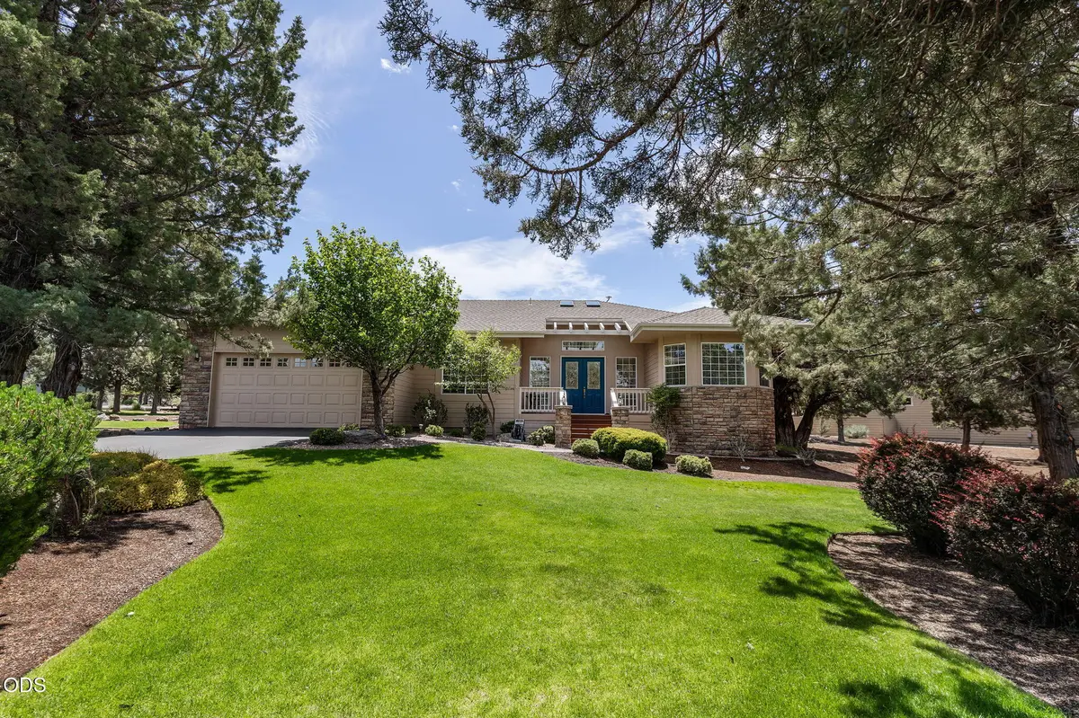 8280 Junco Court, Redmond, OR 97756 - #1