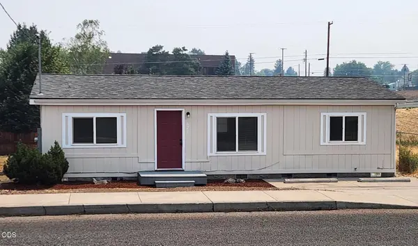623 SW 2nd Street, Madras, OR 97741