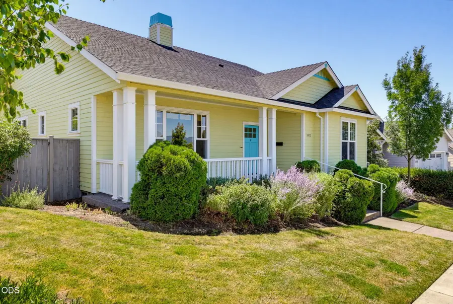 3832 Sherwood Park Drive, Medford, OR 97504 - #2