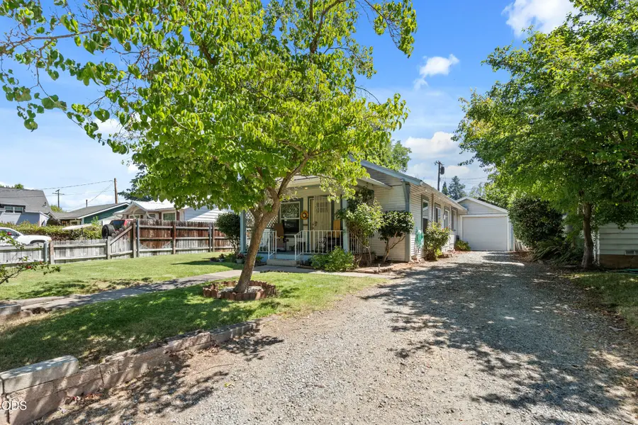 19 Vancouver Avenue, Medford, OR 97504 - #3