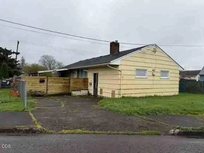 2407 10th Street, Tillamook, OR 97141 - #3